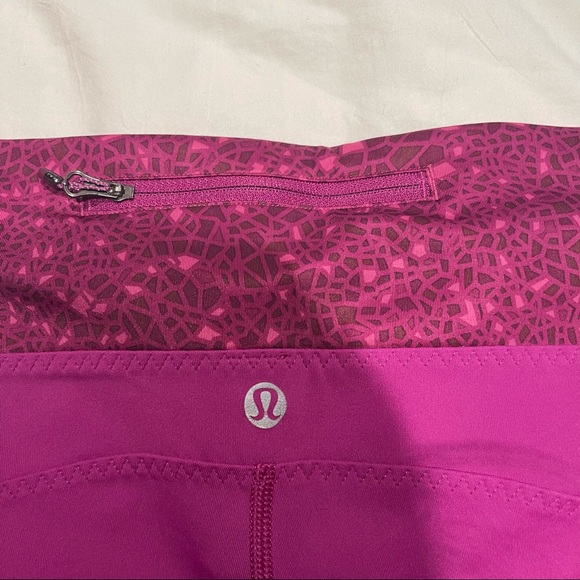 SOLD - Pink Lululemon Cropped Leggings - Picture 3 of 4